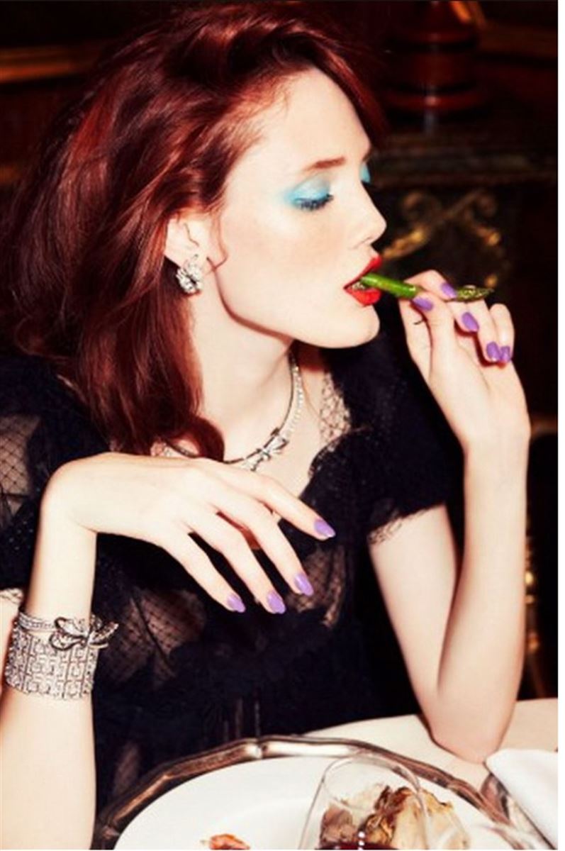 BRAVE MODELS - KIRA FOX